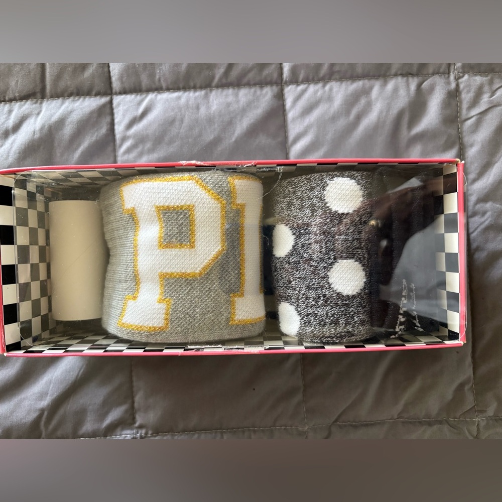 Victoria Secret PINK Knee High Socks 2 Pairs w/Collectible Box NEW